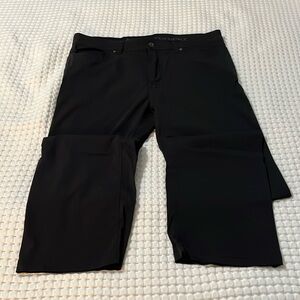 Men’s casual pants.